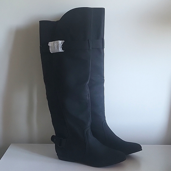 Not Rated Boots - Picture 2 of 5